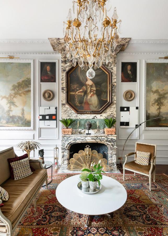 Emily In Paris Apartment Exterior photo