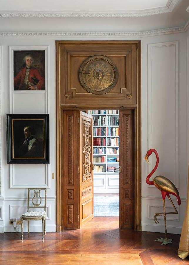Emily In Paris Apartment Exterior photo
