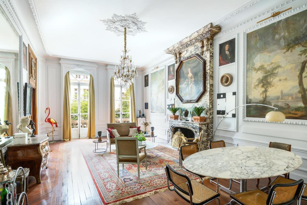 Emily In Paris Apartment Exterior photo